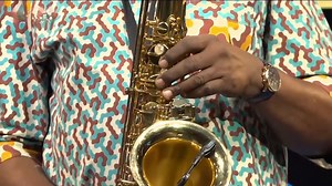 Remembering Unesco Artist for Peace, Manu Dibango who was one of the pioneers of world music in the early 1970s and remained one of the most internationally celebrated African musicians into the mid-1990s. Long recognized for combining African, American, European, and techno sounds, Dibango first achieved global fame in 1973 with “Soul Makossa,” through which he popularized makossa music, a Cameroonian form of early-century West African dance music. Soul Makossa became cemented in #rocknroll his