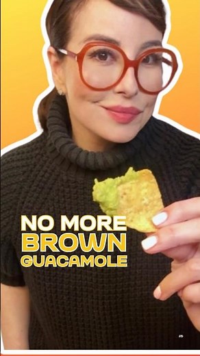 How To Stop Your Guacamole From Turning Brown 🥑