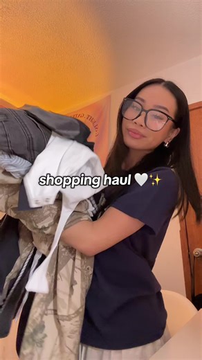 Try-On Shopping Haul: Fashion Finds from Popular Brands