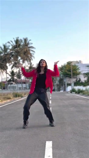 Vibing to MACARENA beats 🎶💃🏼 #moonwalkmovie #MacarenaSong #PrabhuDeva #ARRahman #TamilCinema