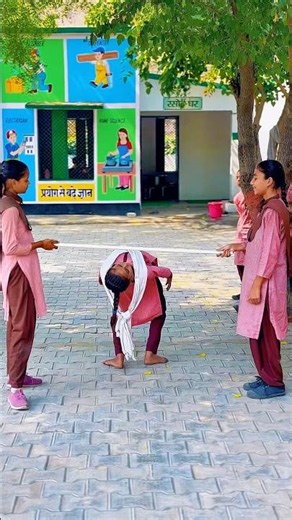 😳 Limbo Flex Challenge – Can You Go Under Without Bending Knees? 🔥 #shotrs #ytshorts #challenge