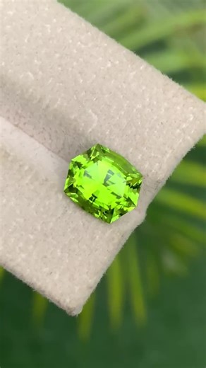 4.05 Ct Natural Green Peridot: Hexagonal Cut Gemstone From Pakistan - Etsy