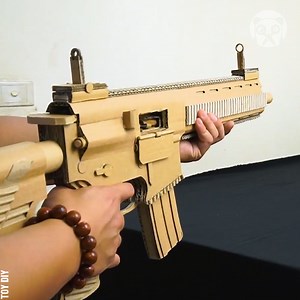 216K views · 1.5K reactions | Making a working assault rifle from cardboard Partner: Toy DIY YT: https://www.youtube.com/channel/UCTJ5w4EqhZMiyl4-pFV3Nlg | Crafty Panda | Facebook