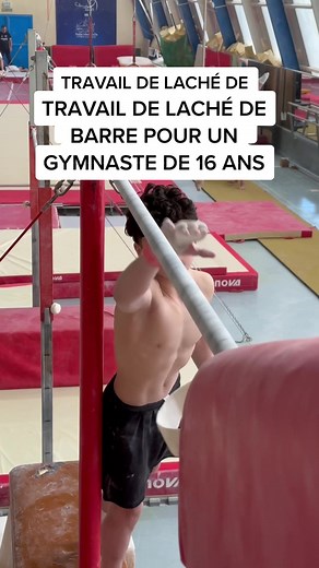 Cet agrès de gymnastique (barre fixe) fait souvent peur pour les gymnastes mais on avance petit à petit 💪🏻 @Paul #gymnastique #gymnaste #gymtok #laviedungym #fypシ