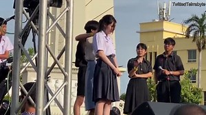 Thai student gets her hair cut to protest haircut laws