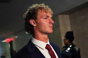 Attorney: Daniel Penny ‘stepped in’ to save lives on NYC subway