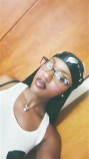 darskinwithapixieꨄ (@darkskinwithapixie)’s videos with original sound - Keshia❤