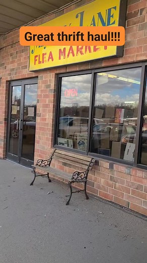 48K views · 957 reactions | Some really great finds at Memory Lane Flea Market in Sioux City Iowa Do you see anything you want me to list in my store? #thriftstorefinds #fleamarketfinds | Michelle's farmhouse flips | Facebook