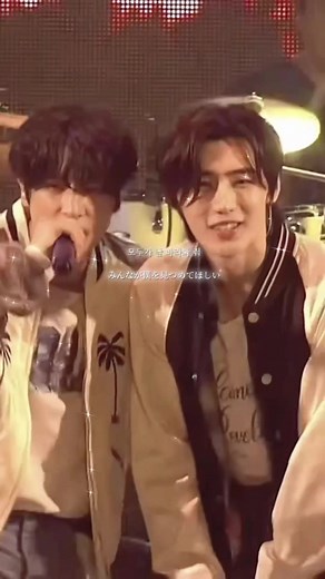 ENHYPENの「Attention, Please」 – 歌詞動画