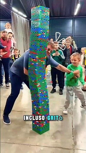 He built the tallest LEGO tower ever… and the boy's feat left everyone speechless 😱