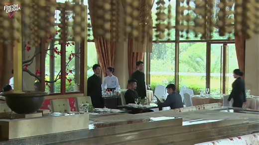 411K views · 9.2K reactions | The fired waitress turns out to be a runaway millionaire heiress, shocking everyone! | Fall in Love with You | 偏偏爱上你 Watch Full EPs of #fallinlovewithyou now! → https://www.youtube.com/playlist?list=PLWaUz_jdYOtsRyY02HCPW7pQrca0RCKw4 ❤️More good contents are on our Channel → https://www.youtube.com/@FreshDramaPro #HanXue #XinZhilei | FreshDramapro | Facebook