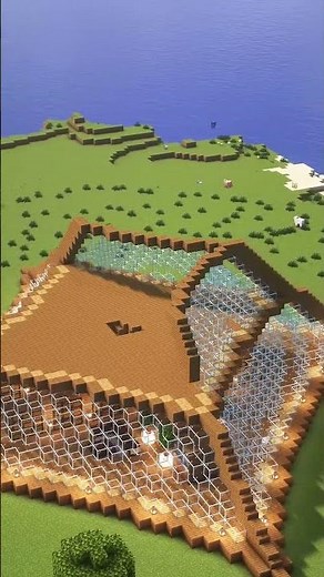 I Built a House in the Shape of a Triangle in Minecraft!