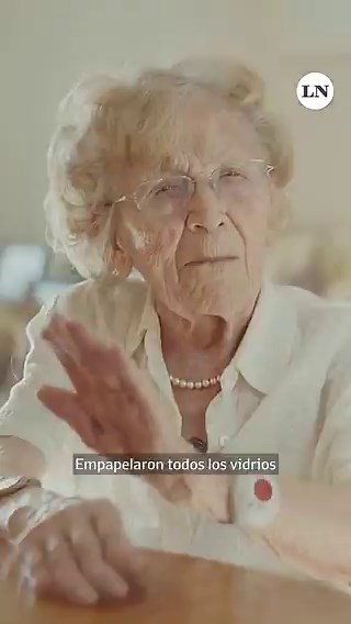 El Messidor: un palacio francés a orillas del Nahuel Huapi que fue presidio para una expresidentaEn ocasión del golpe de Estado de 1976, la entonces presidenta Isabel Perón fue subida a un avión Fokker que, de inmediato, el mismo 24 de marzo en la madrugada, la trasladó a El Messidor con su asistente y sus dos perros. Comenzaban entonces los meses que pasaría recluida allí incomunicada, sin calefacción y vigilada por 300 efectivos.Hoy el castillo se puede ver, en ocasiones de visita, circulando 