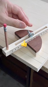 14K views · 75 reactions | #woodworking I’ve made many marking gauges so far, but having a scale sticker like this is really useful!You can never have too many marking gauges, and they definitely expand the possibilities of jig making  I post shorts every day!Please like the video and subscribe to my channel  | ティーダブリューシーデザイン/TWCDesign | Facebook
