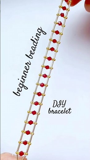 You can make this bracelet in 10 minutes. #beadedbracelet #braceletmaking #diy