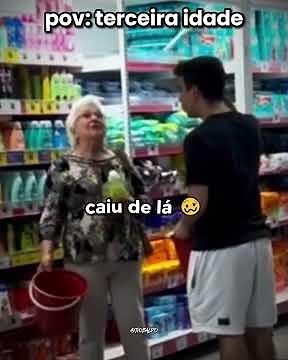 quase que queimou em kkkkk l #engraçado #humor #shorts