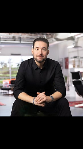 MasterClass on Instagram: "What started as an idea inside a college dorm room grew to become one of the most visited sites in the world. Learn strategies for building your startup from the cofounder of Reddit and founder of @776fund. Introducing @alexisohanian, now on MasterClass. Link in bio."