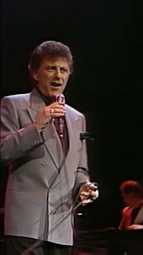 Dawn (Go Away) (In Concert, 1992) #shorts #frankievalli #livemusic