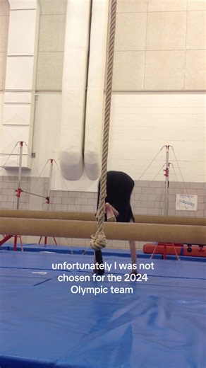 the final exam for my gymnastics class in university 🫠