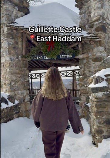 Descubre el mágico Gillette Castle en invierno