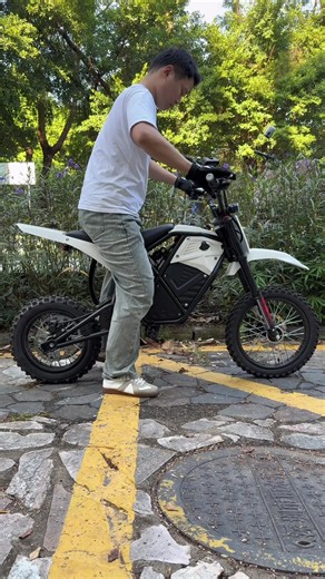 Mid-position motor, peak power of 3000W, ensures strong and consistent acceleration performance #Aoeei #aoeei #blackfriday