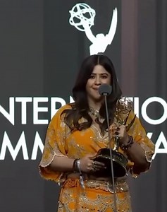 149K views · 6.6K reactions | Ekta Kapoor became the first Indian to win the International Emmy Directorate Award. She was honoured with the award at the 51st International Emmy Awards' World Television Festival 2023, held in New York, on November 20 (November 21 in India). Deepak Chopra presented the award to her at the prestigious stage. She got emotional and said, "I'm bringing home an Emmy. This is for India." #EmmyAwards2023 | Humm 104.2 FM | Facebook
