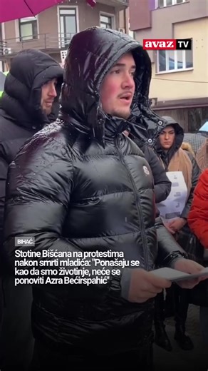 Na Gradskom trgu u Bihaću danas se okupilo više stotina građana u znak protesta nakon smrti 22-godišnjeg mladića Adema Jušića.