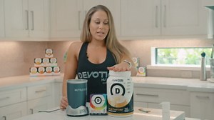 Devotion Nutrition Angel Food Cake Protein Powder for Shakes, Baking, Pancakes, Desserts – 20g Whey Isolate & Casein Blend – No Added Sugar, Low Carb, Gluten-Free, Keto-Friendly with MCT – 12 Packets