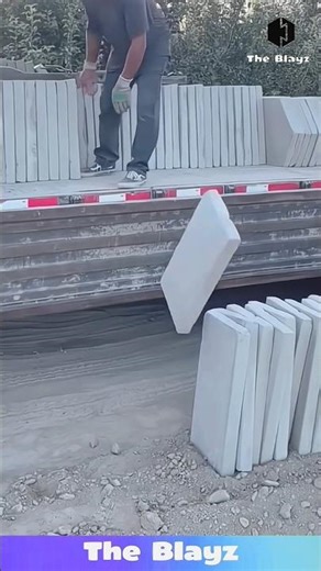 Master Tile Unloading! 🚚🧱 This Guy’s SKILLS Are NEXT LEVEL! #tiling #workskills