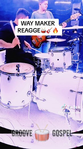 Groove Gospel: Caminho no Deserto com Drumming Poderoso