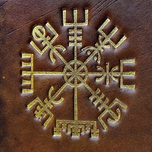 10 Good Luck Traditions From Around the World