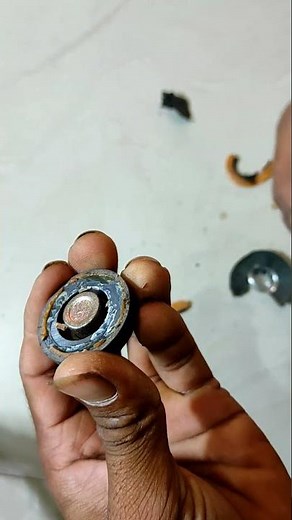 Remove a Speaker Magnet Very quick and easy