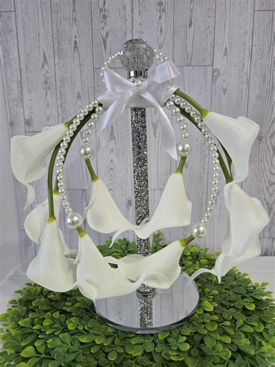 White Calla Lily Bridal Bouquet, Pearl Handle, Modern Minimalist Wedding Flowers, Bridesmaid - Etsy