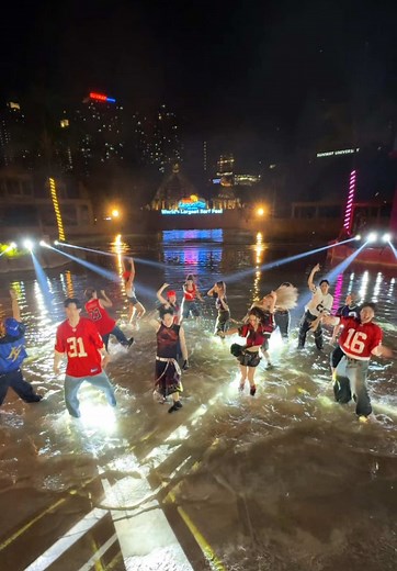 Dancing in Water: A Unique Experience