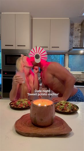 Date night parents edition ❤️ This is what our relationship looks like after 11 years 🤣 Spicy in all the best ways & I'm not talking about the seasoning 🤣 By the way, this was DELICIOUS & a must try 🫱🏻‍🫲🏼 Sweet potato Nachos 🤤 Ingredients 600g sweet potato 1kg lean beef mince 1 brown onion 1 avocado 100g grated cheese (cheddar) 1 tsp paprika Salsa (ingredients: tomatoes, coriander, red onion & lemon juice) Seasonings: smoked paprika, garlic powder, cumin, chili powder (to taste) OR use on