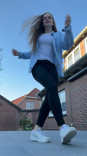 The Spell Remains: Scooter Shuffle Techno Dance