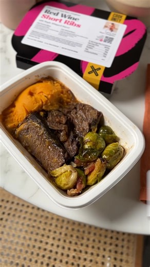 Skip the grocery store, prep and dishes. Get delicious pre-made meals from award-winning chefs delivered weekly to your door. Starting at just $5.55 per meal. | CookUnity