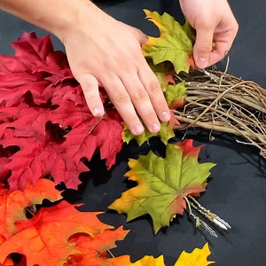1.4M views · 2.6K reactions | If you steal one gorgeous fall wreath idea this year, make it this one! With @Nick's Seasonal Décor | Hometalk | Facebook