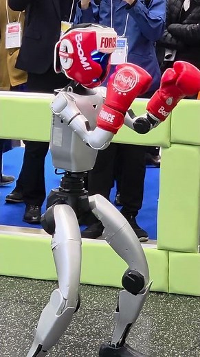 Robot boxer #robot #humanoidrobot #unitreerobotics