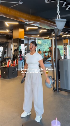 Just joined the gym and don’t know where to start? 🤔 Here’s a simple but powerful 45-minute full-body plate workout — perfect for beginners who want to build strength, stamina, and balance in one go! 🏋️‍♀️✨ This workout combines compound and isolation moves — so you can target multiple muscles with just one plate 💪 🔹 Workout Duration: 45 minutes ⏱️ Each combo: 40–45 seconds 🧘‍♀️ Rest between exercises: 20–30 seconds 🔁 Rest between rounds: 1–2 minutes 🎯 Total Rounds: 3–4 🔥 My Full-Body Pl