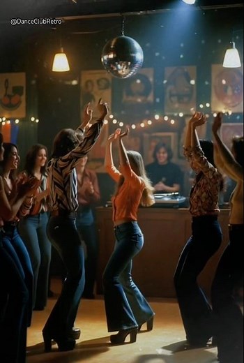 September Song by Earth, Wind & Fire | #nostalgia #vintage #70s #1970s #retro #viralvideo #music