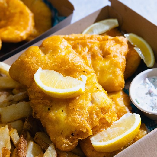 Editas Fish’N’Chips 🇹🇴🇼🇸 on Instagram: "Dive into deliciousness! Editas Fish and Chips is officially open for crispy goodness by the sea. 🐟🍟 Location: 382 Rathdowne St, Carlton North #Foodie #Delicious #FoodLovers #Yummy #Foodstagram #FreshFood #InstaFoodie #FoodPorn #Tasty #Eats #fishandchips"
