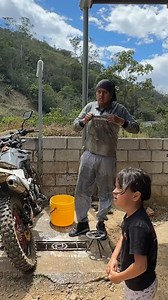 1.7M views · 36K reactions | Molestando a mi hermano todo el día ( se salio de control) 藍 | La Roussch | Facebook