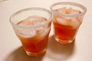 Captain Morgan Spiced Rum and Cranberry Cocktail - Mr. B Cooks