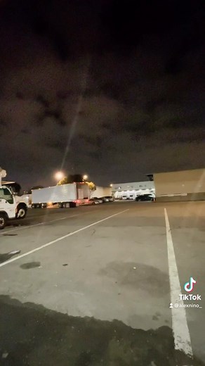 Semi Truck Parking Tips and Techniques