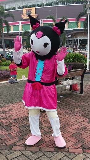 kuromi the wheels on the bus halloween