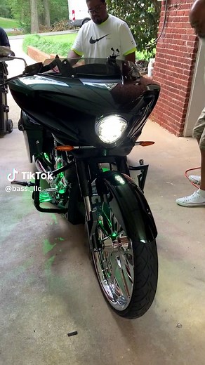 2016 victory magnum ./ full sound system install./ Bass LLC