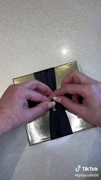 DIY Valentine's Gift: Square Chocolate Box Tutorial