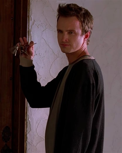 Movies on Instagram: "Hands down one of the best flex in television history when Jesse buys his parents’ house in Breaking Bad, turning a legal loophole about the undisclosed meth lab into a quiet power move against the very people who once looked down on him. By purchasing the house at a massive discount, Jesse flips the family power dynamic without violence, yet the victory is painfully ironic as the house soon becomes a symbol of unresolved guilt and isolation, filling with chaos instead of c