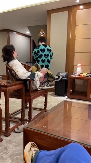 The big brother pranks younger brother with a pop-up cracker_ #shortsreels #viralreels #prankvideo #pranks #reelschallenge #shortsvideos #viralchallenge #tredingreels #StarsEverywhere | Latentknow